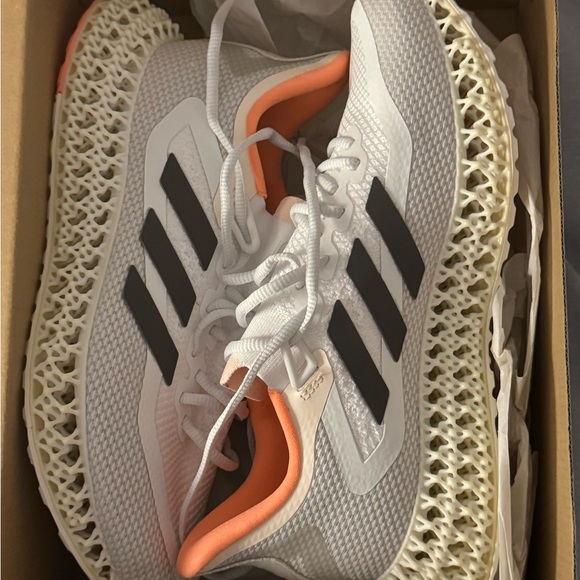NIB Size 9 - adidas 4DFWD 2 Cloud White Bliss Orange Women's - Picture 2 of 3